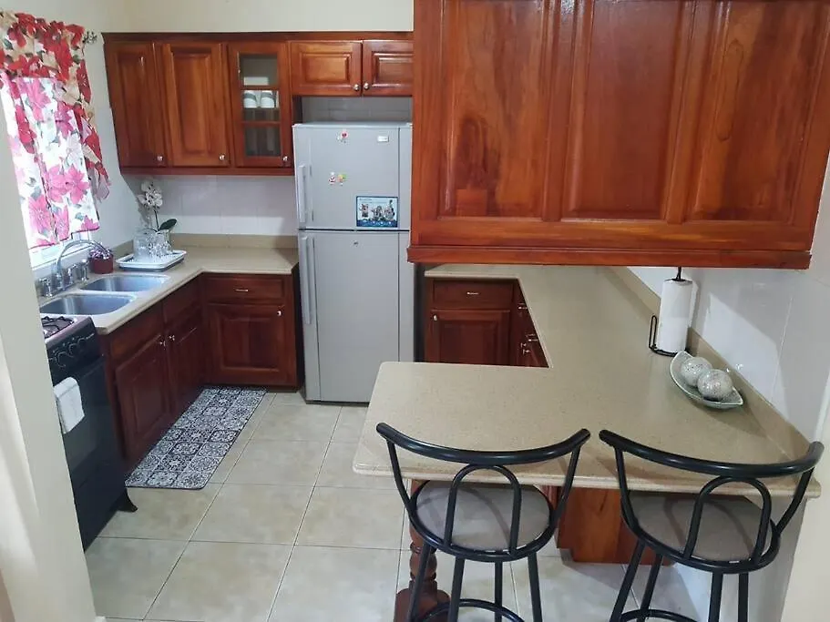 Apartment Beautiful 3-Bedroom Townhouse In Mandeville.